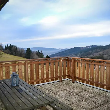 Familial A + Jardin Et Terrain De Bowling Chalet