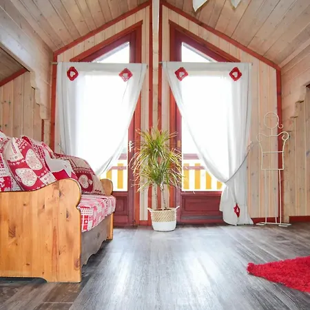 Familial A + Jardin Et Terrain De Bowling