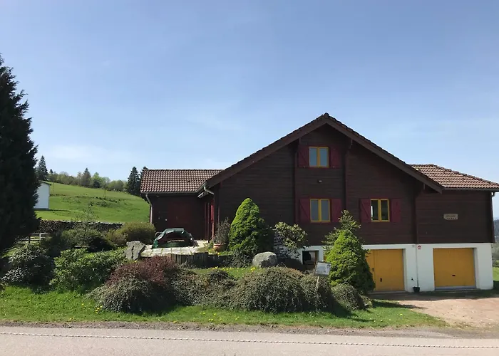 Familial A + Jardin Et Terrain De Bowling Horská chata Vagney