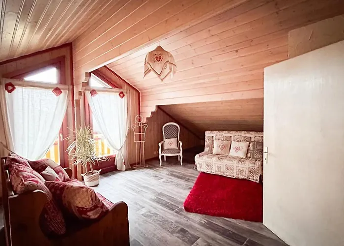 Familial A + Jardin Et Terrain De Bowling Vagney