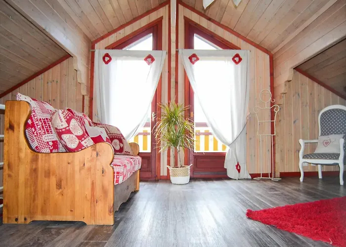 Familial A + Jardin Et Terrain De Bowling